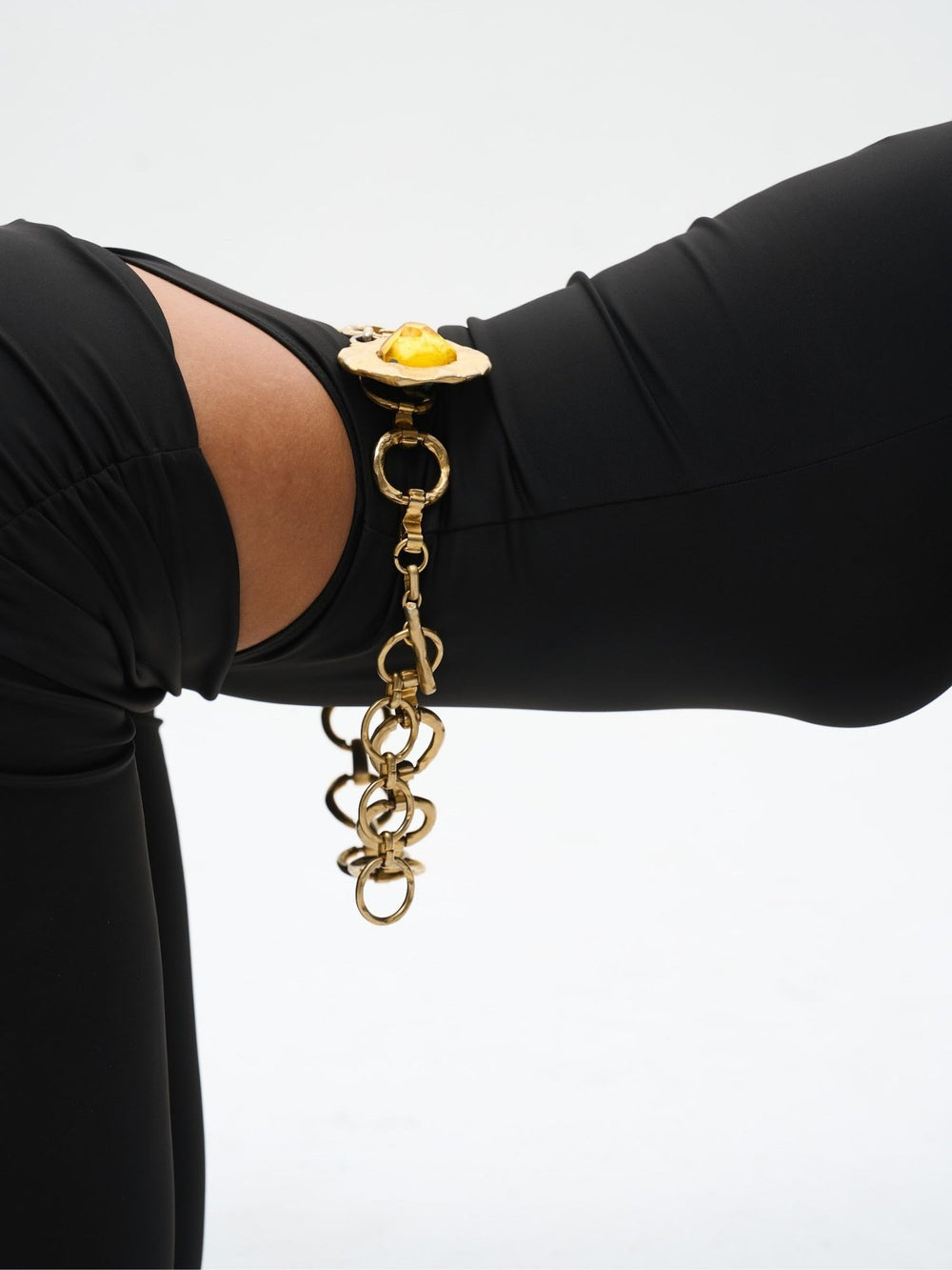 LONG-SLEEVED BODY TONG - BLACK
