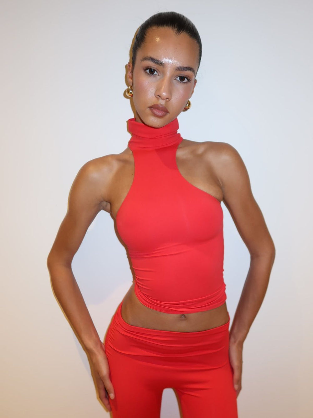 TOP COL ROULÉ ROUGE