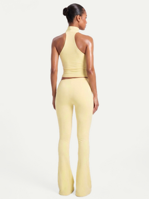 TOP COL ROULÉ JAUNE